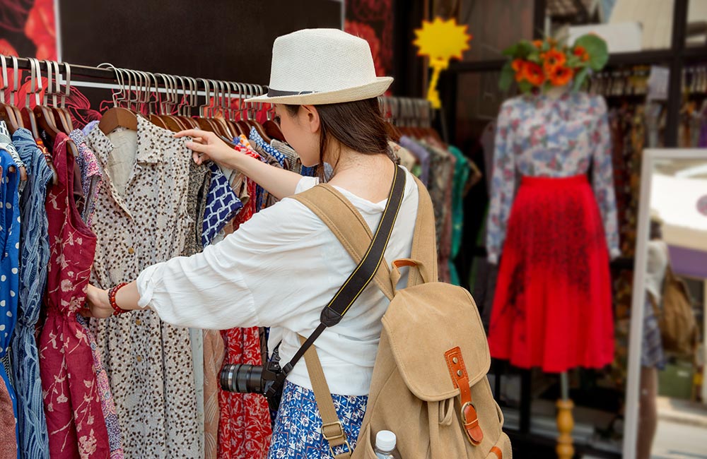 How to Shop at Bandra Linking Road Like a Local