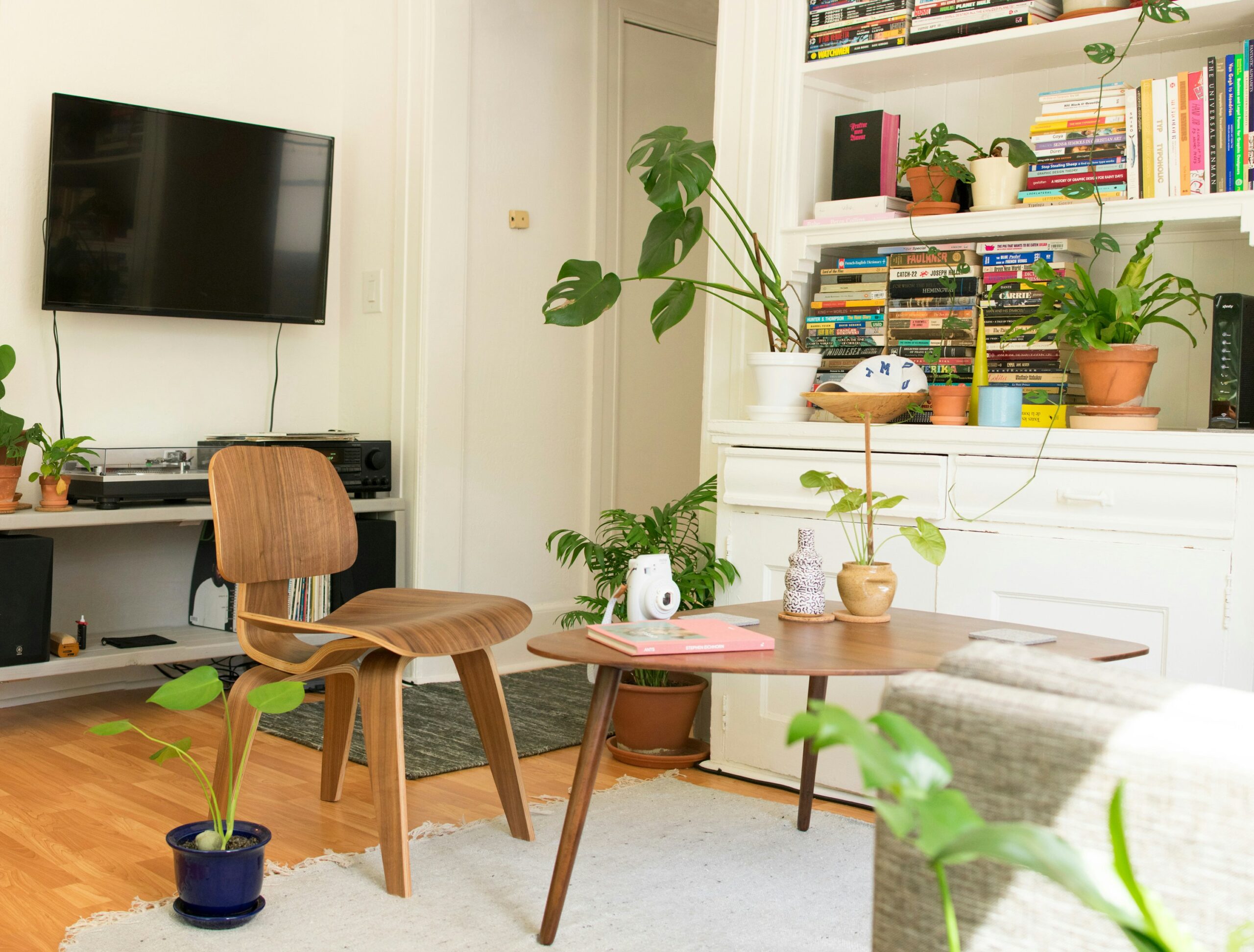 Mindful Living for Better Indoor Air: Simple Habits | Breathe Cleaner